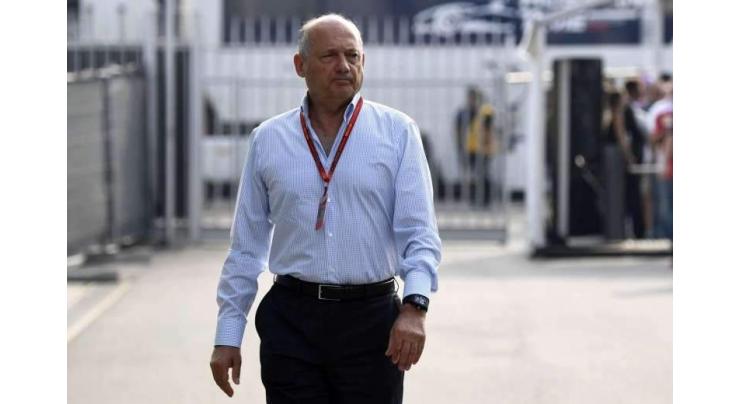 Dennis quits as McLaren chief - official 