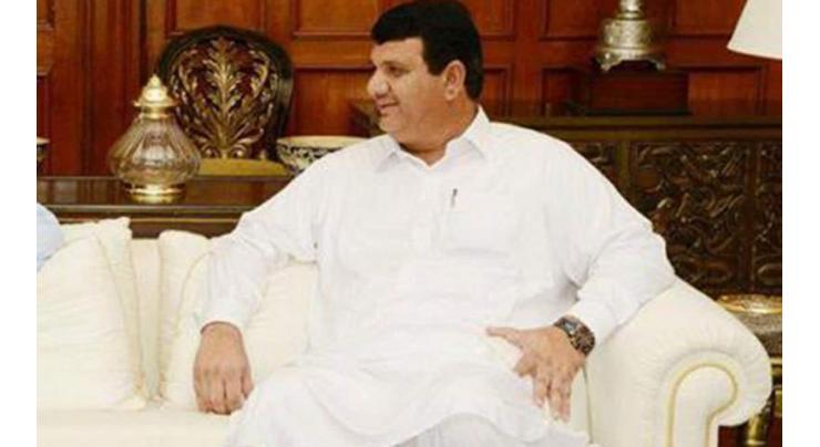Amir Muqaam accuses PTI chief of misusing KP mandate 