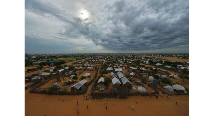 Kenya delays closure of Dadaab refugee camp by six months 
