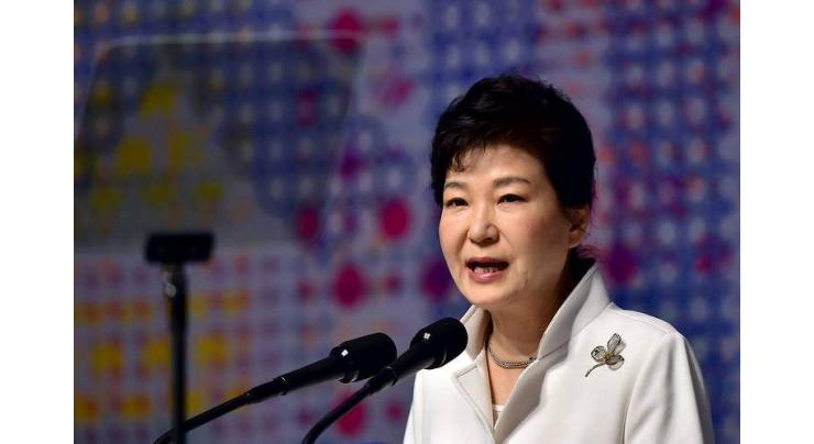 Fresh protest pushes defiant S. Korea president to resign 