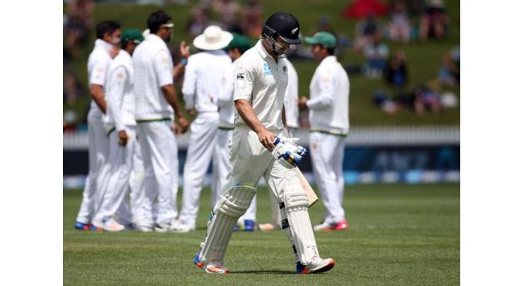 Cricket: New Zealand all out for 271 against Pakistan 