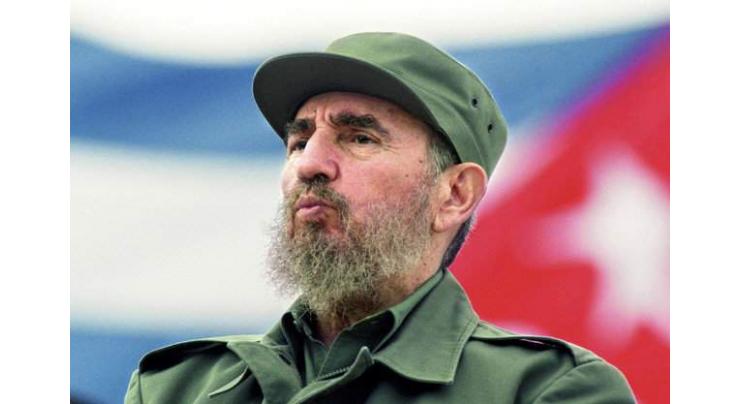 'Viva Fidel!': Castro takes final voyage across Cuba 