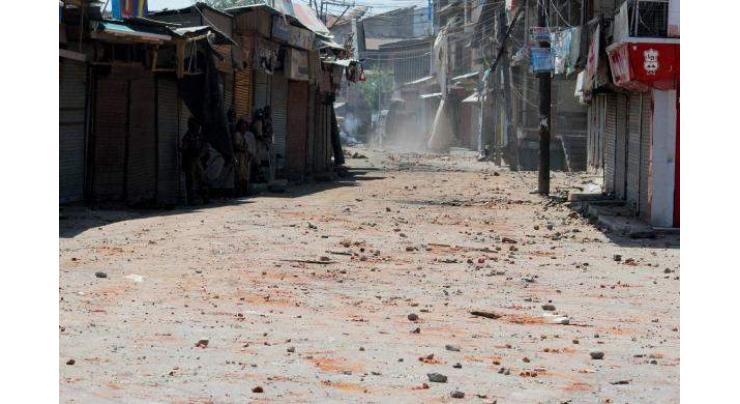 Curfew, curbs in Srinagar to foil Lal Chowk march 