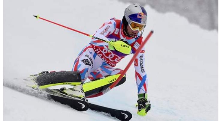 Alpine skiing: Pinturault in doubt with hand injury 