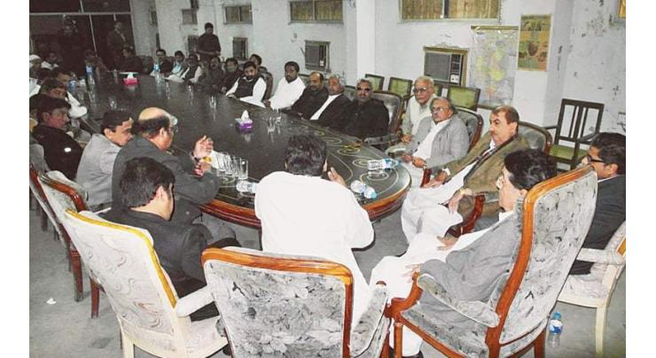 Sindh Abadgar Itehad announces movement against closure of sugar mills 