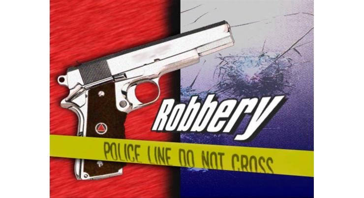 Man killed, another injured during robbery attempt 