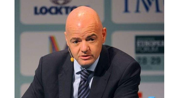 FIFA calls in mediators for staff troubles 
