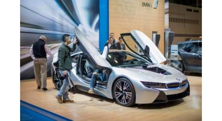 BMW launches first augmented reality dealerships 