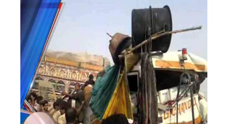 Girl killed, 14 injured in road accident 