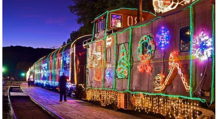Christmas train arrives at Faisalabad 