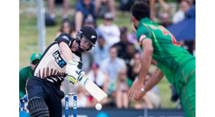Munro smashes 101 as New Zealand post 195-7 in T20 