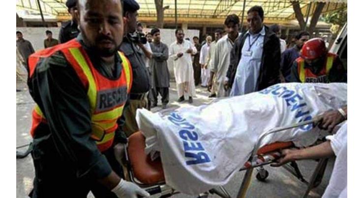 Five children wounded as rickshaw overturned 