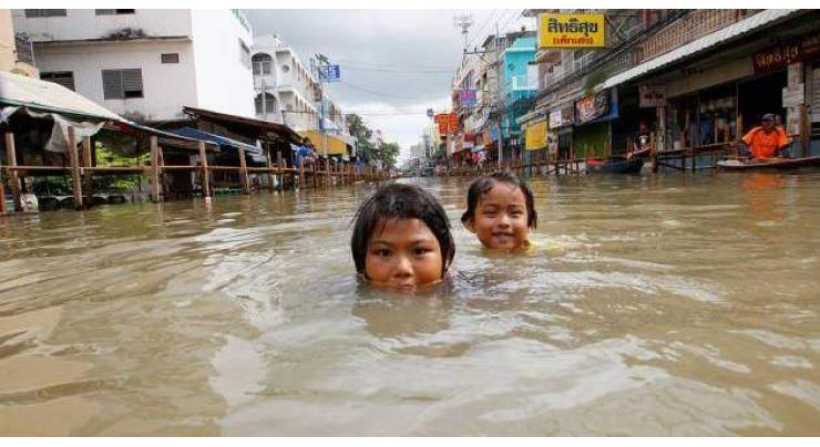 18 dead as torrential rains submerge Thai south 