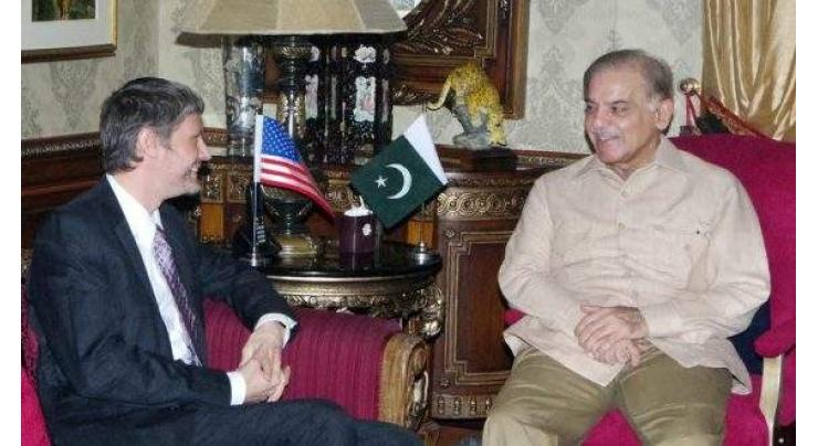 Shehbaz, Fedkiw discuss Pak-US relations 