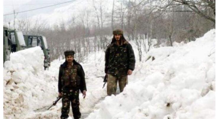 Avalanches kill 10 Indian soldiers in Kashmir 