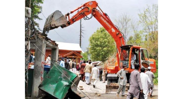 DC calls for removal of encroachments 