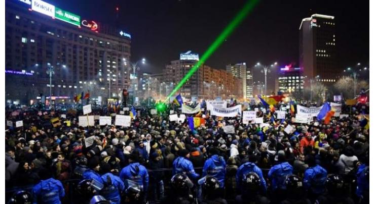 Romania demos draw half a million people: TV 