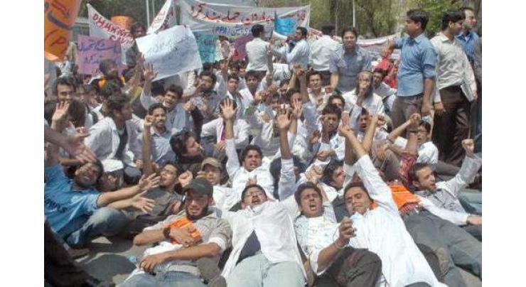 Pharmacist Association Attock record protest on amendment made in Drug Act 