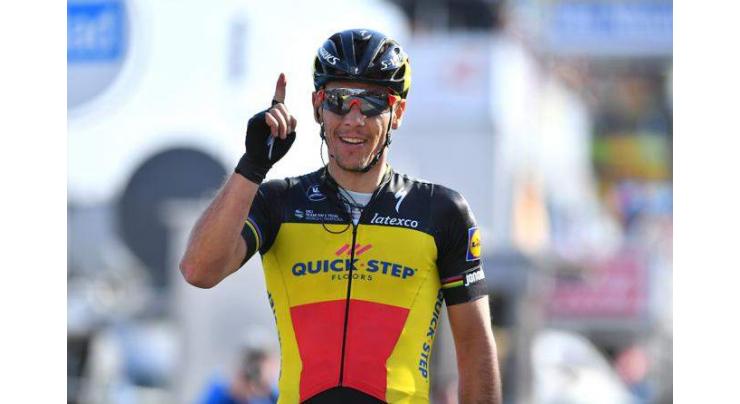 Cycling: Kristoff wins De Panne stage, Gilbert holds lead 