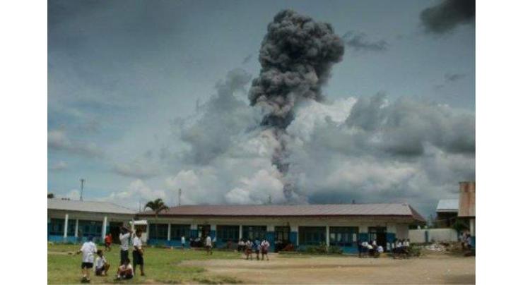 Indonesian volcano in fresh eruptions 