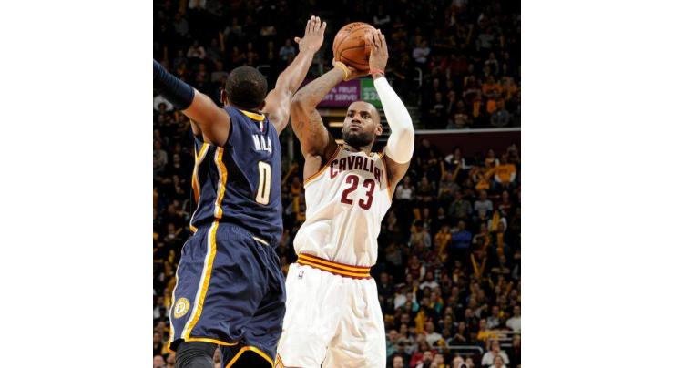 NBA: James's Cavaliers stun Pacers with record rally 