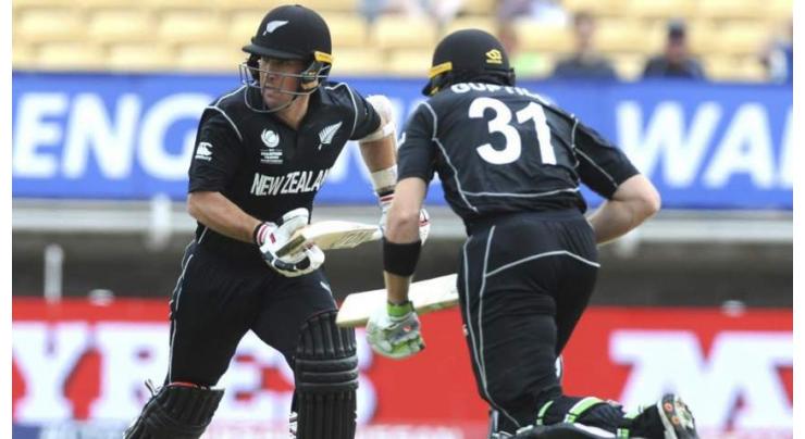 Cricket: New Zealand bat against Australia in Chamions Trophy 