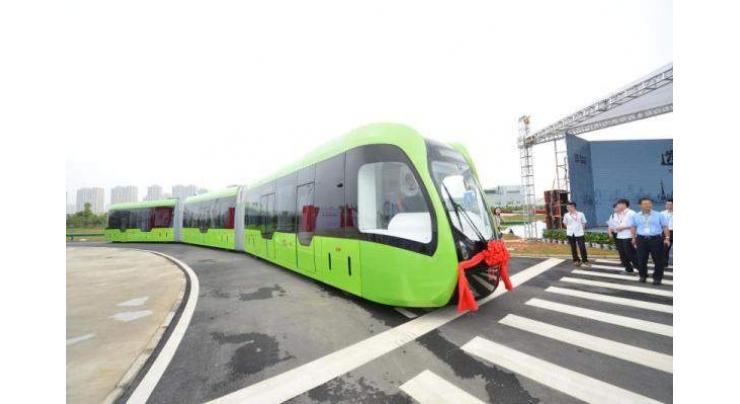 World's frirst driverless rail transit system unveiled in China 