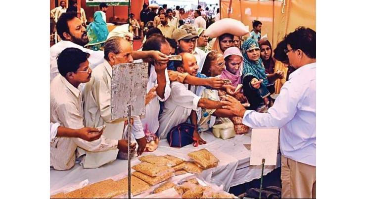 DC for ensuring quality commodities at ramazan bazaars 