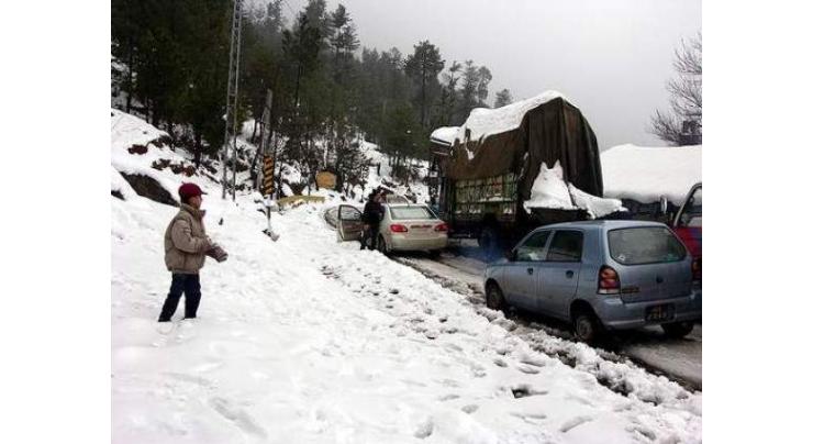 Above 15,000 tourists daily visit Murree 