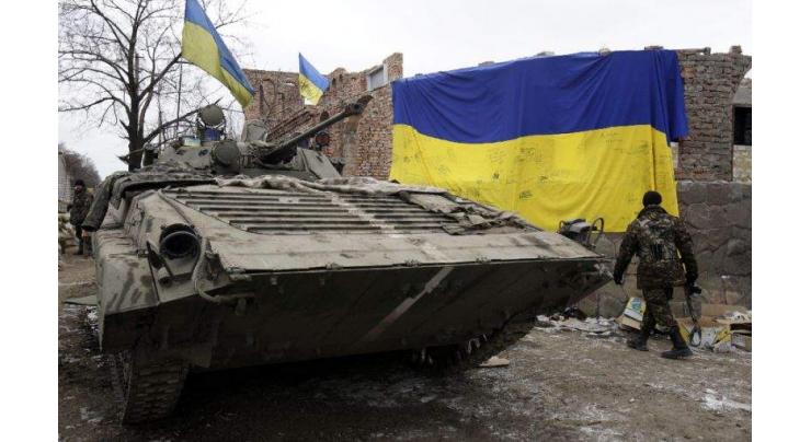 Fresh Ukraine clashes kill 2 as rebels plan new 'state' 
