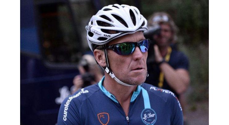 Disgraced Armstrong back on Tour de France -- as commentator 