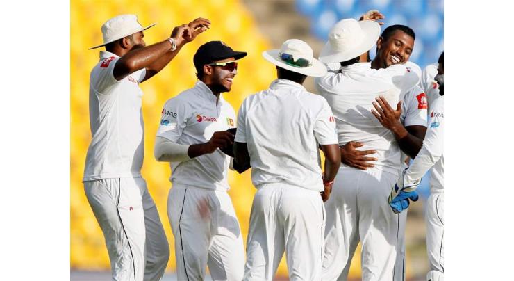 Cricket: India tighten noose on Sri Lanka in 3rd Test 