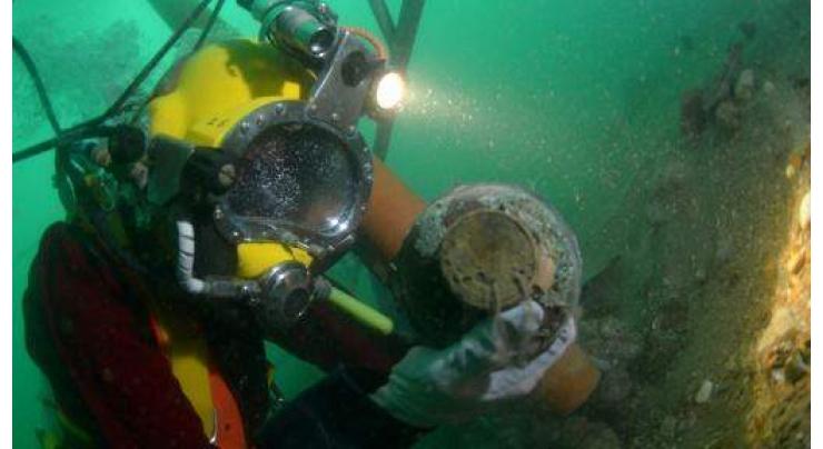 Bones, silver found in 18th-century Dutch wreck off UK 