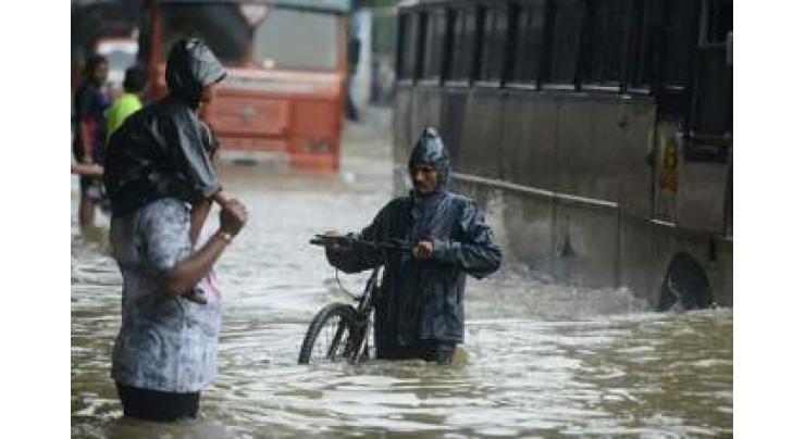 Heavy rains kill five in India's financial hub 