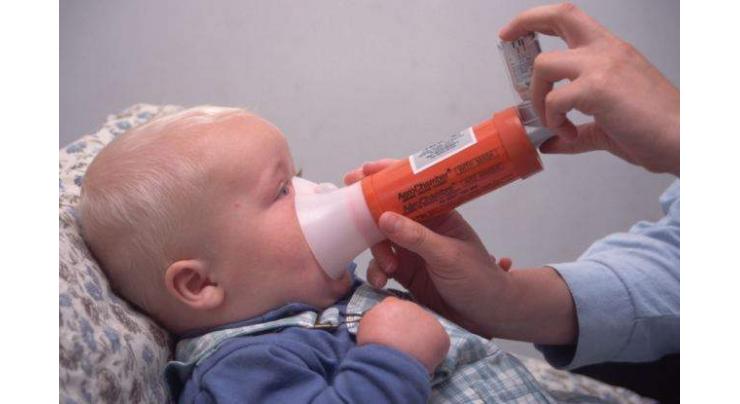Exposing newborn babies to germs could prevent them from asthma : 