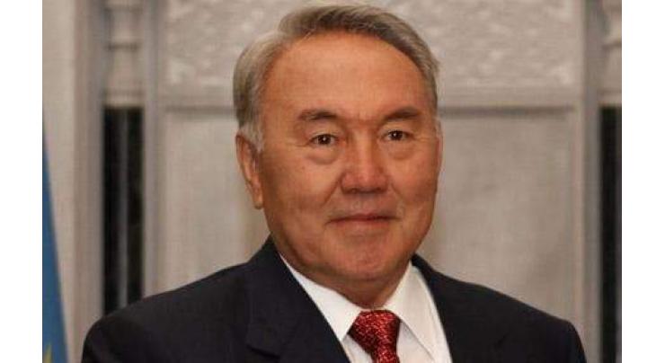 Nazarbayev orders Kazakh switch to Latin alphabet 