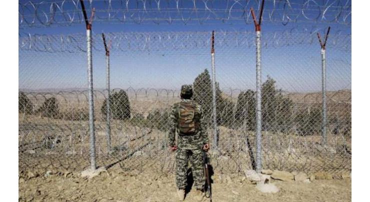 Pakistan troops kill militants in shootout on Afghan border 