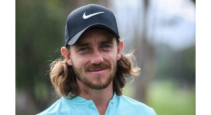 Fleetwood not 'here for a party' as he closes gap in Hong Kong 