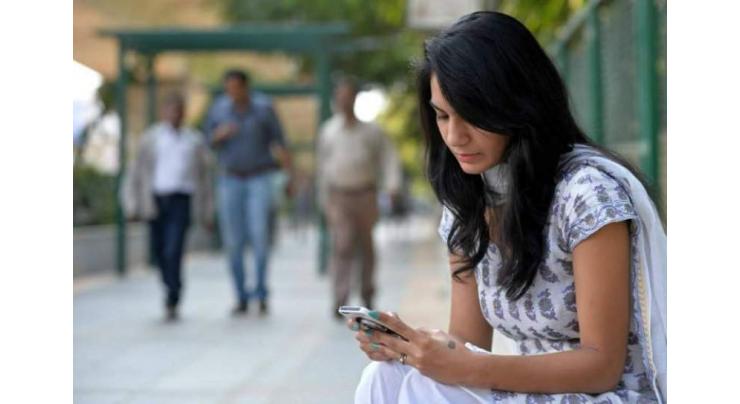 More than 27% Pakistanis say they have never taken a picture with their mobile phone - Gallup survey