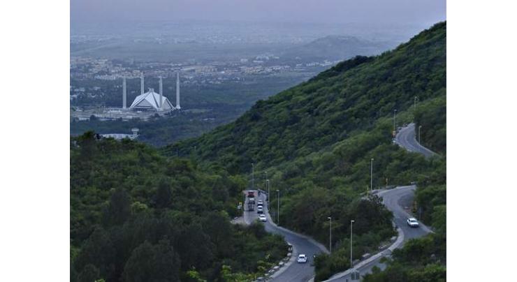 Islamabad natural beauty attracts foreign, local tourists 