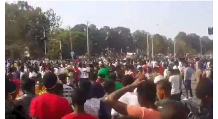 Ethiopia protests block roads, shut businesses 