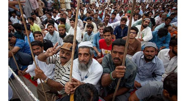 Labouers, peasants urge Sindh Govt to enforce SIRA-2013 