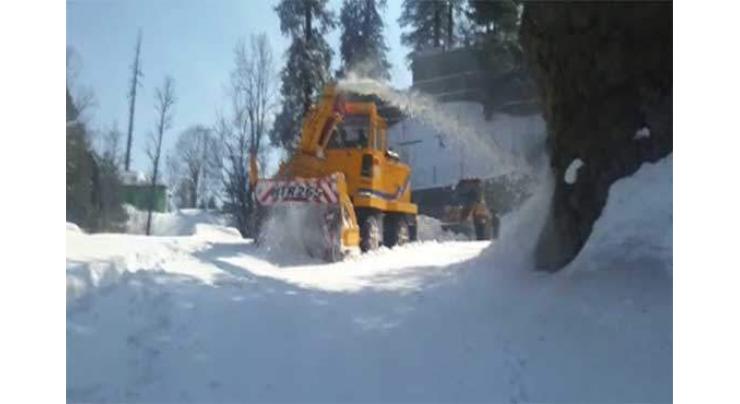 Tourists relieved as blocked routes cleared in Galiyat 