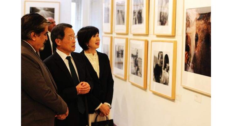 Japanese Ambassador Takashi Kurai inaugurates painting exhibition on landscape of Pakistan at RAC 