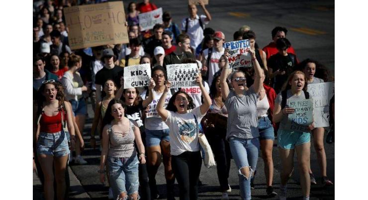 Florida students turn up heat on lawmakers for gun action 