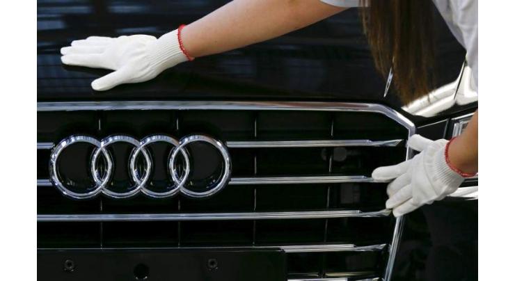 Prosecutors raid former Audi board members in diesel probe 