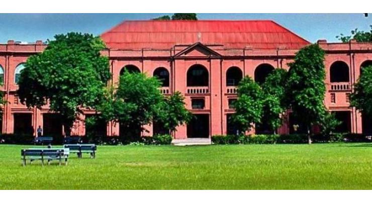 University of Veterinary & Animal Sciences (UVAS) Lahore signs agreement with two scientist from Roslin Institute 