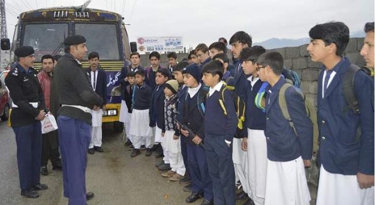 Traffic Police arranges traffic rules awareness lecture for students in Lower Dir