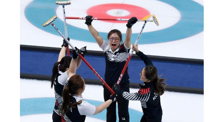 Korean curlers continue charmed run into final 