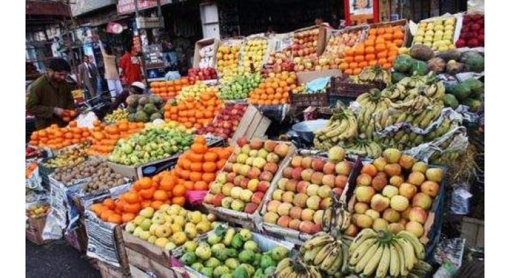 8 fruit sellers arrested for profiteering in Peshawar
